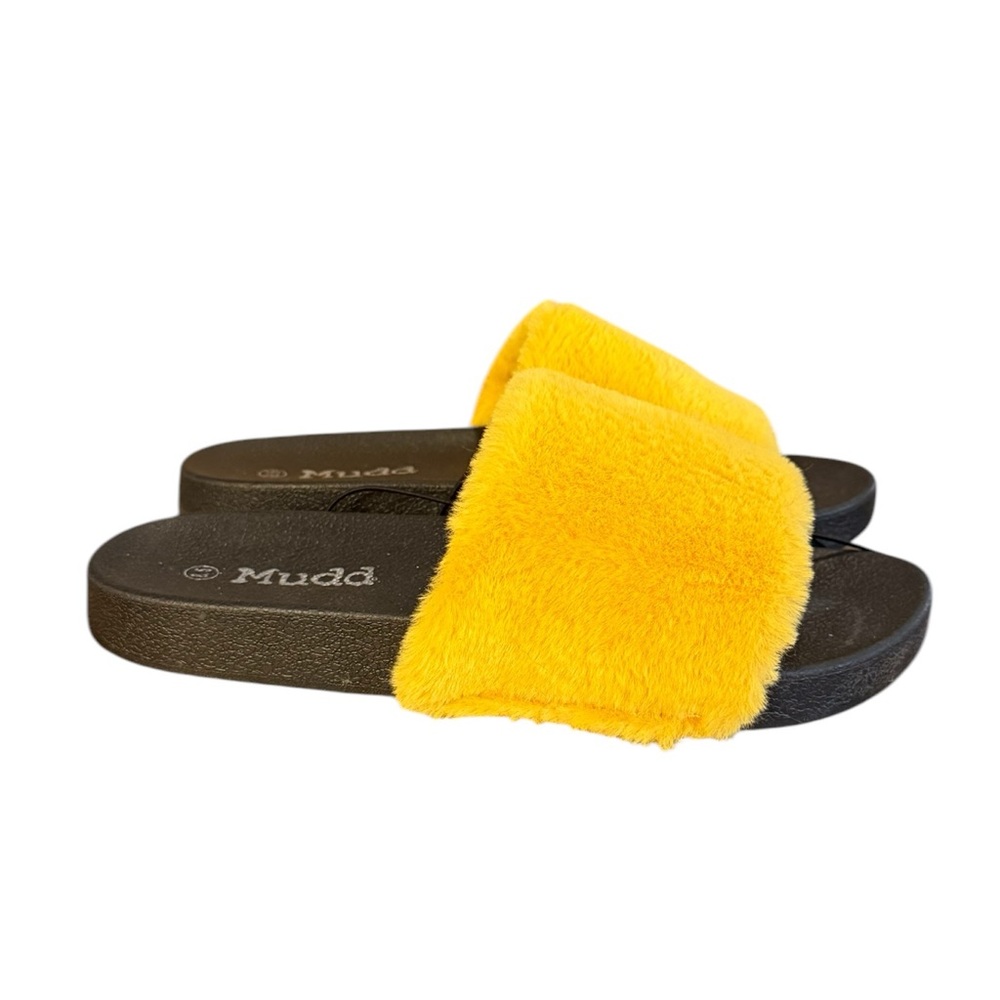 Mudd Yellow and Black Faux Fur Sandals Women’s Size 8.5